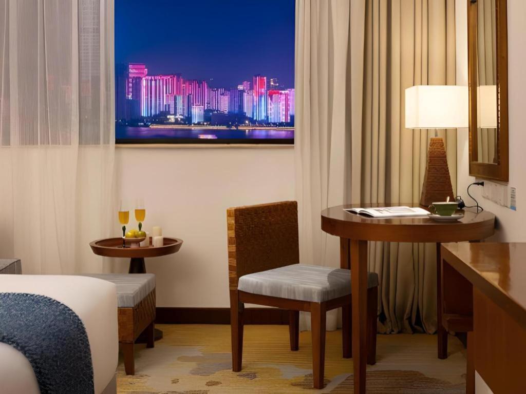 Baohua Harbour View Hotel Haikou  Exterior photo
