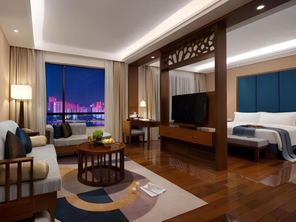 Baohua Harbour View Hotel Haikou  Exterior photo